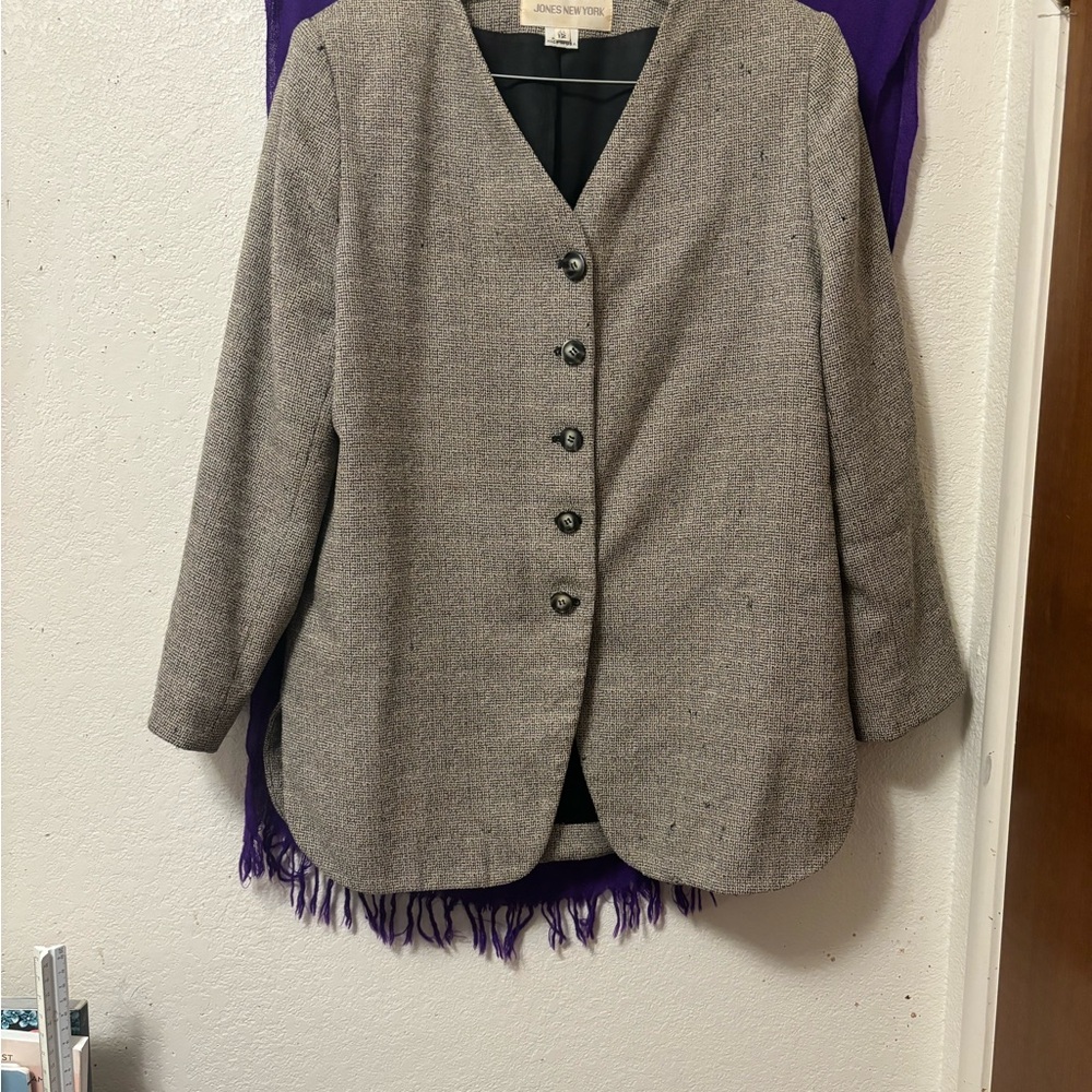 Vintage Joan’s of New York button down wool blazer woman’s size large.(12) - Picture 3 of 8